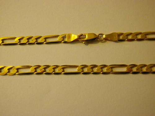 9 carat gold chain 55 cm long.