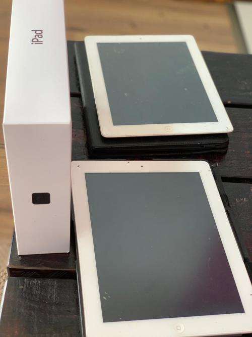 Apple IPAD 2 WIFI & 3G 64GB ** Boxed **