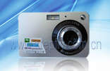 ** Brand New ** 12 Mega Pixel Digital Camera ** 24 Hour Delivery **