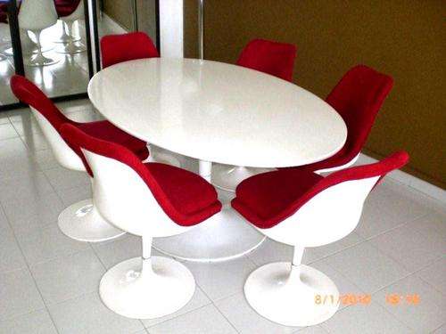 VINTAGE TULIP TABLE AND SIX NEWLY REFURBISHED TULIP CHAIRS