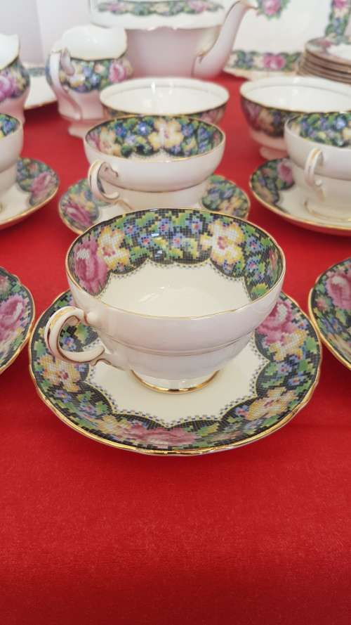 Paragon Gingham Rose Fine Bone China Tea Set