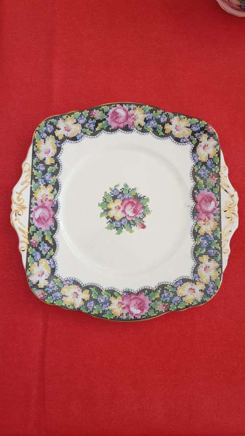 Paragon Gingham Rose Fine Bone China Tea Set
