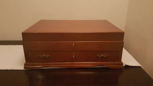 Vintage Sheffield Bone Handle Cutlery Set 102pc in Original Display Box