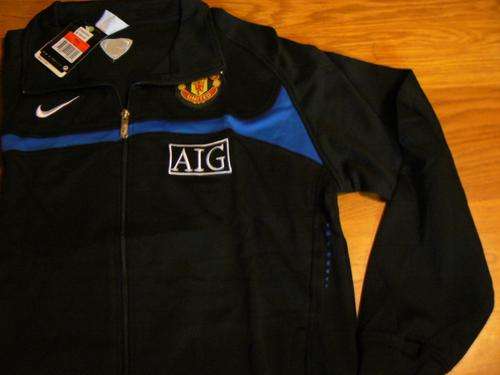 NIKE - MANCHESTER UNITED - LONG SLEEVE - X-LARGE - SLIM - BRAND NEW