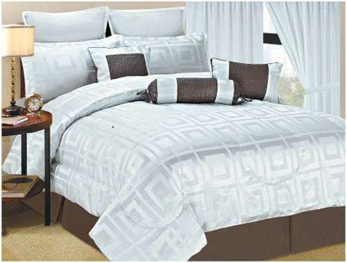 NEW! KING Size Luxurious 17 Piece Comforter Set - White