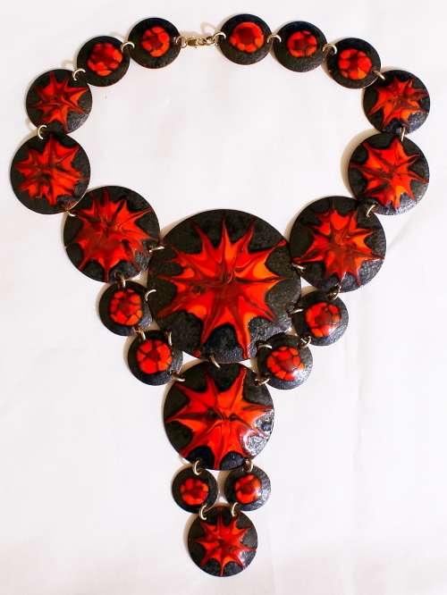 Stunning vintage '60s enamel necklace