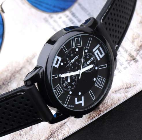 Men Woman Analog Rubber Stainless Steel Hours Quartz Sport Watch - White