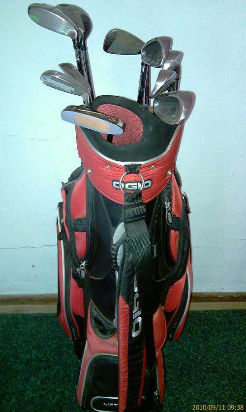 Wilson FATShaft Left Handed clubs with Bag