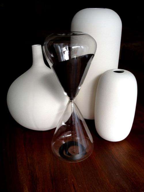 Beautiful Elegant black sand hourglass