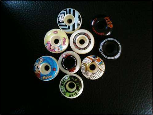 Assorted skateboard gear