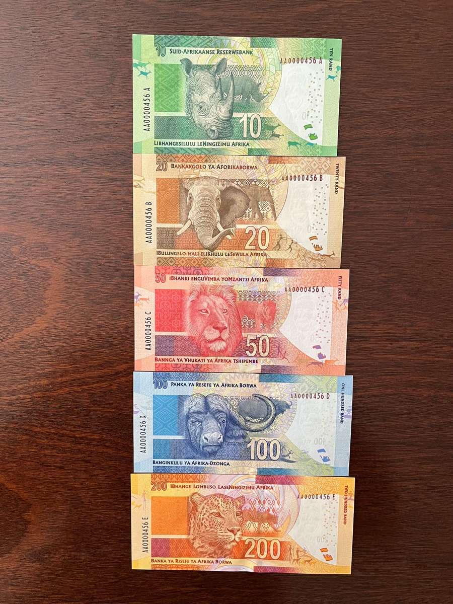 L Kganyago, 1st Issue, Set of AA0000456 Series Mandela Notes with Identical Serial Numbers