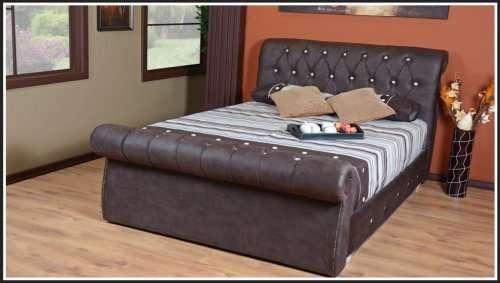 High class Sleigh bed