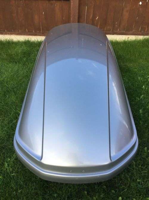 Silver Thule Atlantis 200 Roof Box