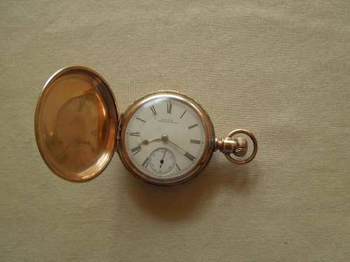 WALTHAM POCKET WATCH. In perfect working order.