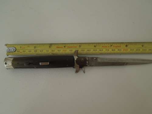 FLICK KNIFE ( Out the side blade )