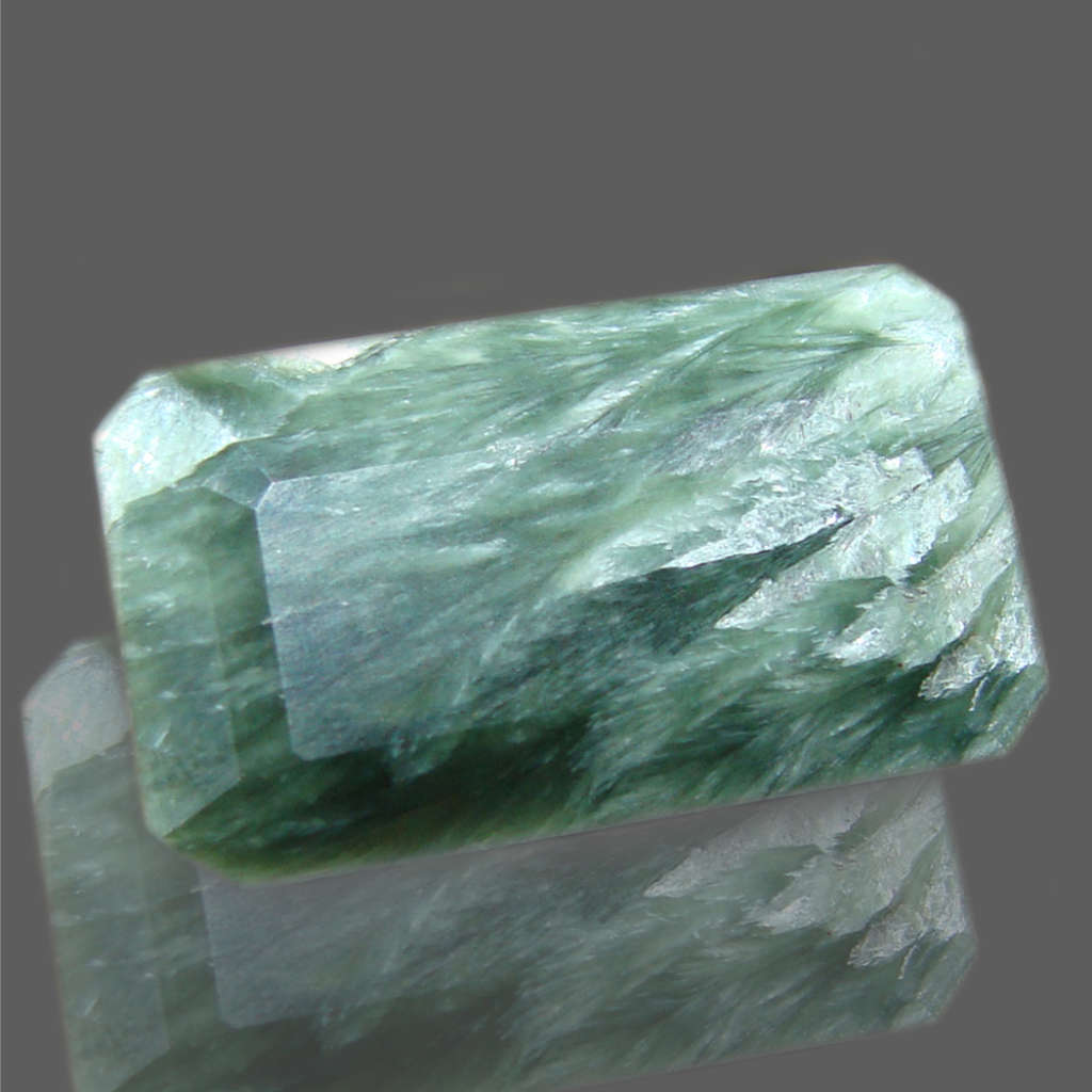 Seraphinite 7.18ct Multi Green  Octagon, Gemstone