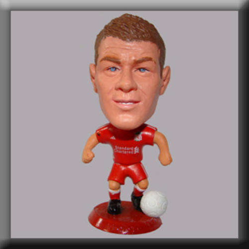 No.8 Gerrard Soccer figurine in Liverpool Jersey