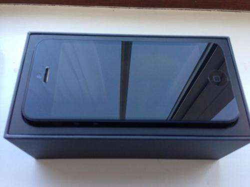 ***APPLE IPHONE 5 - BLACK - 32GB***