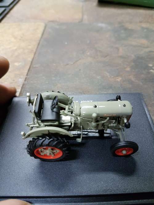 Zetor 25 - 1951_Issue 136_Tractors And The World Of Farming