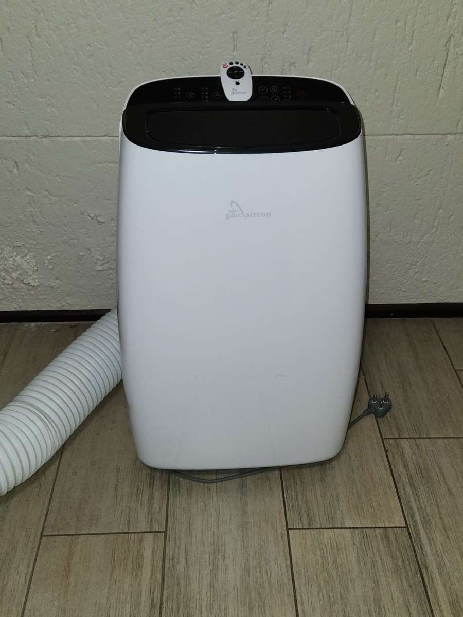 GMC Portable Aircon 12000 BTU