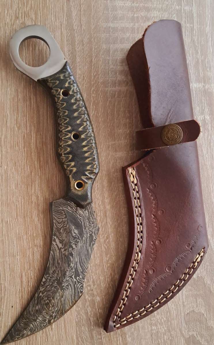 Karambit with Damascus Blade