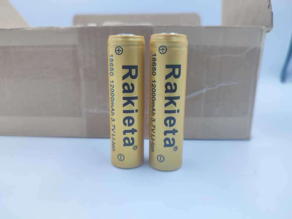 39 Rechargeable 18650 batteries One Bid For All
