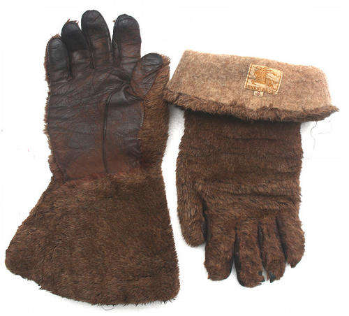 A pair of World War1 Royal Flying Corps Gloves