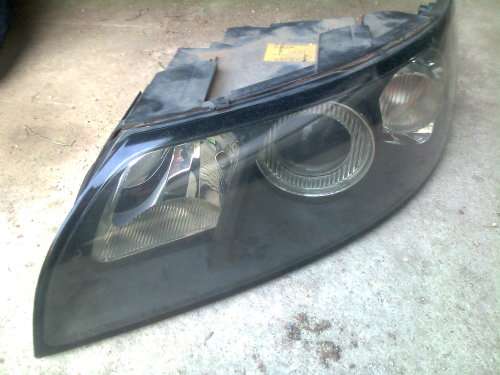 07' Volvo S40 pre-facelift left Headlight
