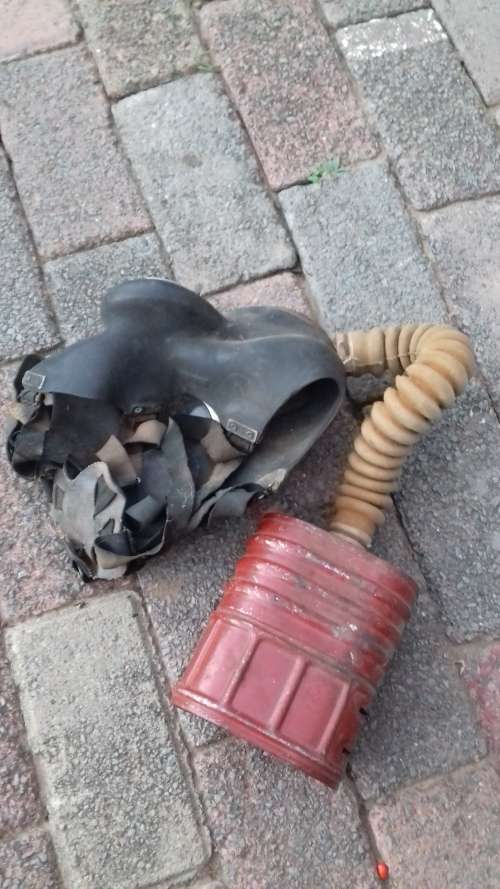 Gas Mask 1941 Used by family member Transvaal Scottish WW2 amazing condition stored for years