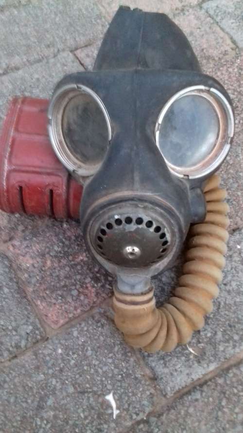 Gas Mask 1941 Used by family member Transvaal Scottish WW2 amazing condition stored for years