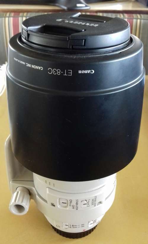 Canon EF 100-400 mm F/4.5-5.6 L IS USM lens as new condition hardly used