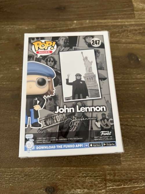 JOHN LENNON!! FUNKO POP!! FUNKO EXCLUSIVE!!