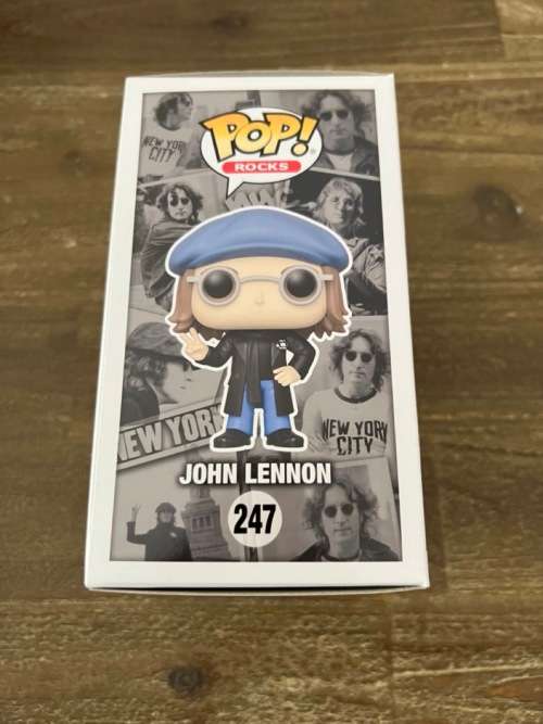 JOHN LENNON!! FUNKO POP!! FUNKO EXCLUSIVE!!