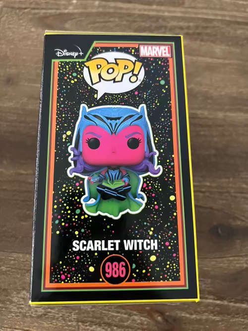 SCARLET WITCH!!WANDAVISION!!FUNKO POP!! TARGET EXCL!! BLACKLIGHT
