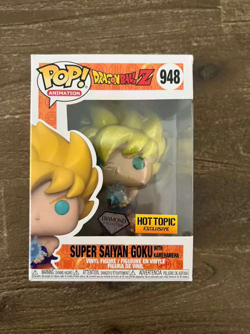 SUPER SAIYAN GOKU!!DBZ!!FUNKO POP!! HOT TOPIC EXCLUSIVE!! DIAMOND COLLECTION!!