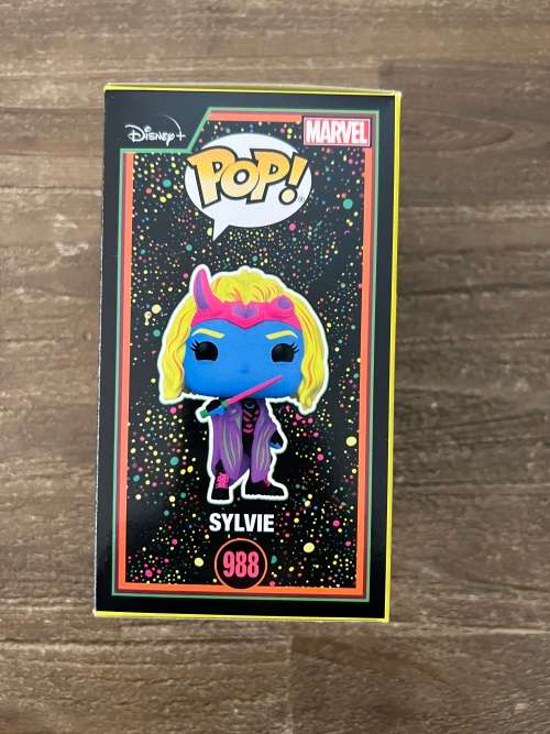 SYLVIE!! LOKI!! FUNKO POP!! TARGET EXCLUSIVE!! BLACKLIGHT!!