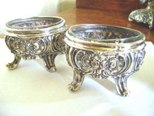ANTIQUE 813 SILVER RINGS WITH GLASS INSERTS