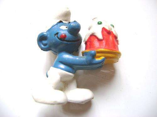 VINTAGE 1978 PEYO SCHLEIGH PUDDING SMURF