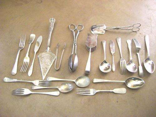 MIXED LOT OF EPNS AND SP CUTLERY