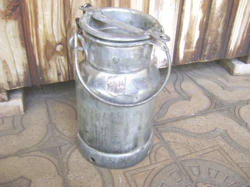 VINTAGE H&H 1 GALLON MILK/CREAM CAN