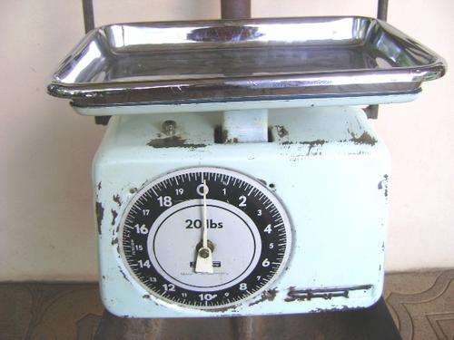 VINTAGE W. GERMANY STUBE 20 LB KITCHEN SCALE WORKING