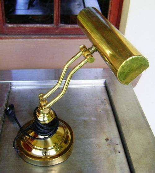 VINTAGE BRASS DESK LAMP