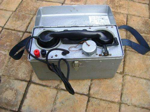 VINTAGE POST OFFICE FIELD TELEPHONE IN GREAT CONDITION.