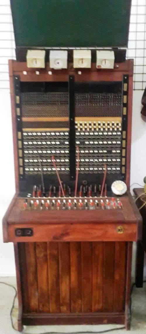 ANTIQUE PAUL ROUX FREESTATE EXCHANGE IN BEAUTIFUL CONDITION