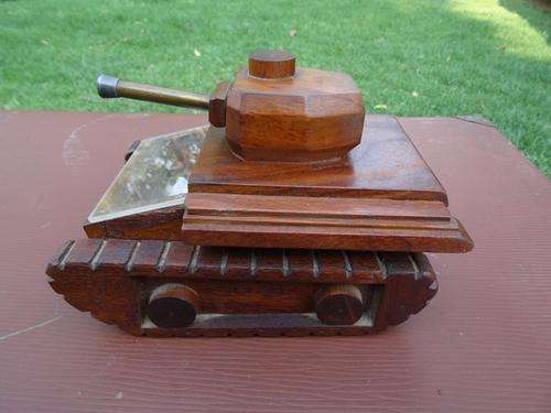 VINTAGE SA ARMOUR CORPS TANK CIGARETTE DISPENSER
