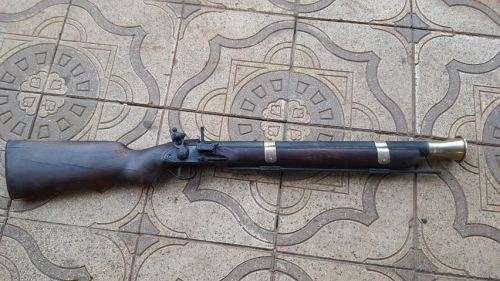 ANTIQUE FULL SCALE ALL STEEL , BRASS AND WOOD FLINTLOCK BLUNDERBUSS MODEL. NON FIRING