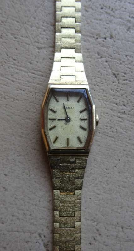 VINTAGE SWISS TISSOT LADIES MARKED  WRIST WATCH RUNNING TOTAL WEIGHT 30.69 GRAM