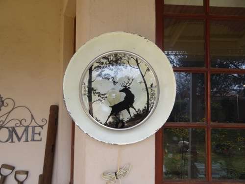 VINTAGE ENAMELED HUNTING DEER WALL LIGHT