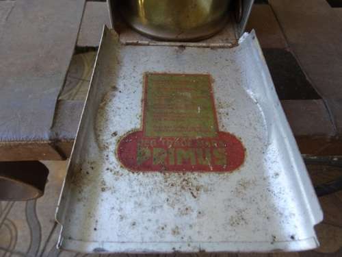VINTAGE BRASS PRIMUS IN A TIN MODEL 71