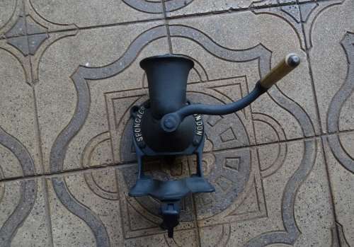 VINTAGE CAST IRON SPONG NO 2 COFFEE GRINDER